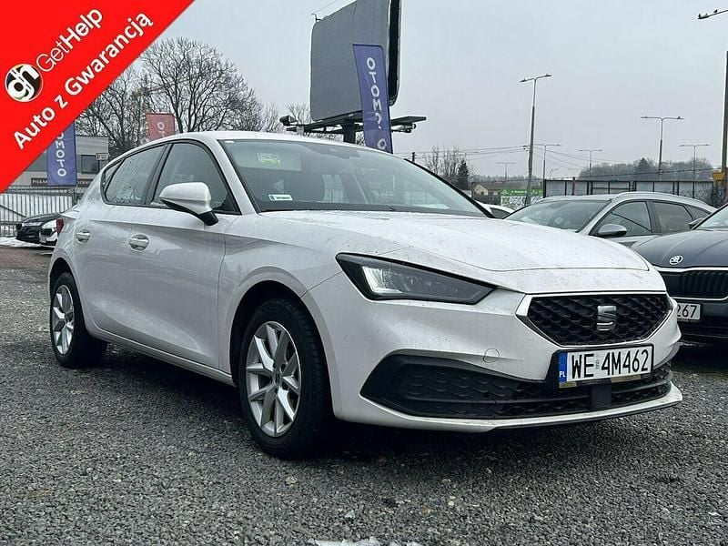 Biały (metalik) Używany 2021 Seat Leon Hatchback | 59 900 zł (Dobra cena) - Obraz 1/4