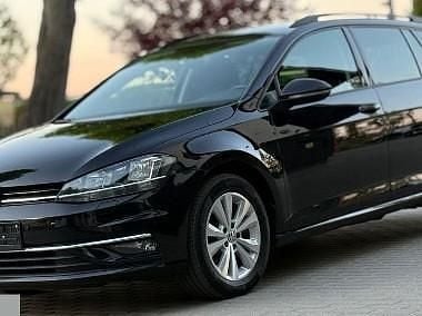 Czarny Używany 2018 VW Golf VII Kombi | 49 900 zł (Uczciwa cena) - Obraz 1/4
