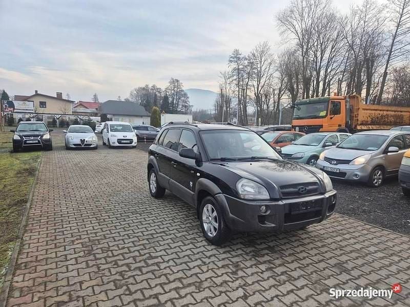 Czarny Używany 2007 Hyundai Tucson SUV | 12 800 zł (Super Cena) - Obraz 1/4