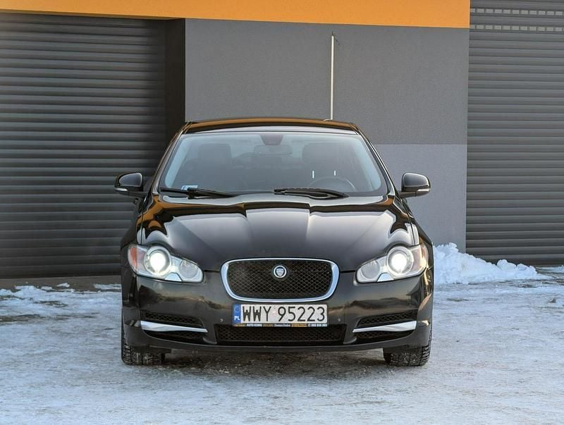 Używany Jaguar XF Luxury 275 KM (202 kW) 2009 Czarny Sedan/Limuzyna