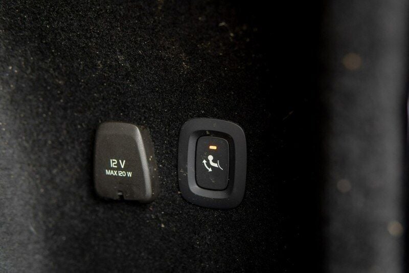 Używany Volvo V60 CC 197 KM (144 kW) 2021 Brązowy (metalik) Kombi