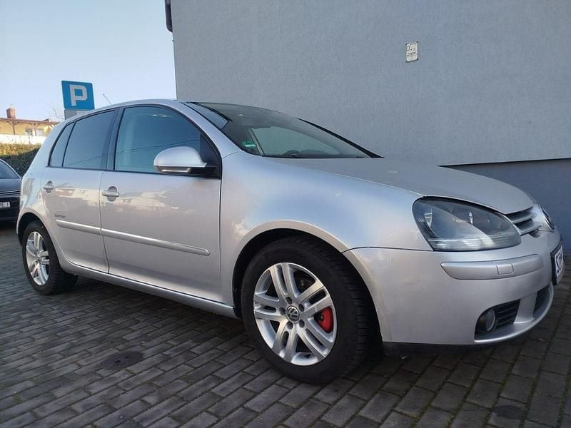 Srebrny Używany 2008 VW Golf VI Edition Hatchback | 8900 zł (Super Cena) - Obraz 1/4