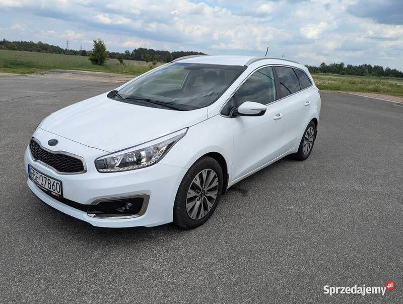 Biały Używany 2016 Kia Ceed Kombi | 36 500 zł (Uczciwa cena) - Obraz 1/4