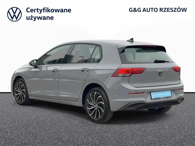 Używany VW Golf VIII 110 KM (80 kW) 2023