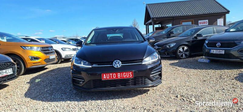 Czarny (metalik) Używany 2018 VW Golf VII R-line Hatchback | 65 900 zł (Uczciwa cena) - Obraz 1/4