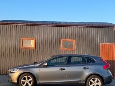 Inny kolor Używany 2018 Volvo V40 Kombi | 62 400 zł (Uczciwa cena) - Obraz 1/4