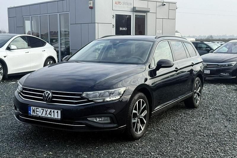 Używany VW Passat 150 KM (110 kW) 2023 Czarny (metalik) Kombi