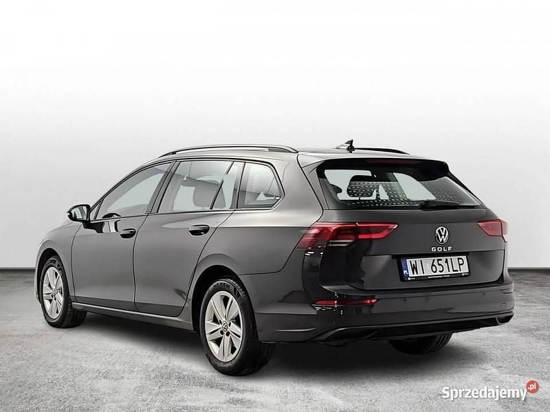 Używany VW Golf VIII Life 115 KM (84 kW) 2021 Szary Kombi