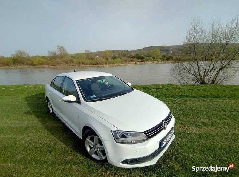 Używany VW Jetta 2014 Biały Sedan/Limuzyna