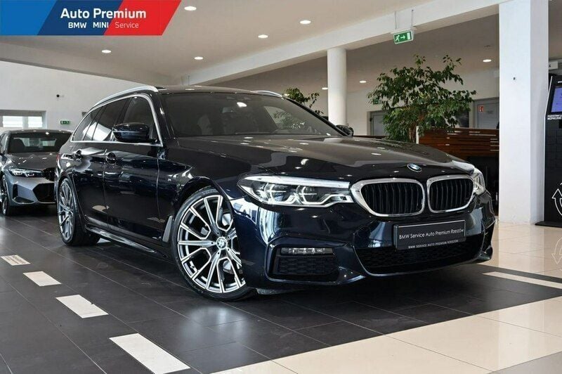 Czarny (metalik) Używany 2020 BMW M550 Sedan/Limuzyna | 119 900 zł - Obraz 1/4