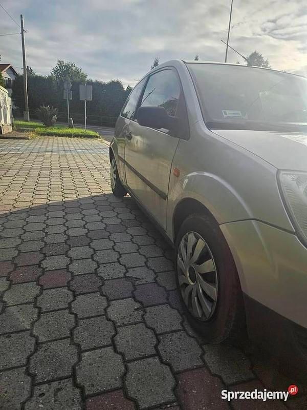 Używany 2004 Ford Fiesta Hatchback | 2000 zł (Super Cena) - Obraz 1/4