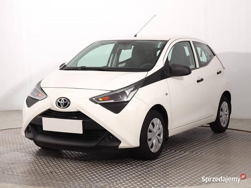 Używany Toyota Aygo 2018 Biały Hatchback