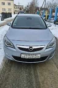 Używany Opel Astra 115 KM (84 kW) 2010 Szary Hatchback