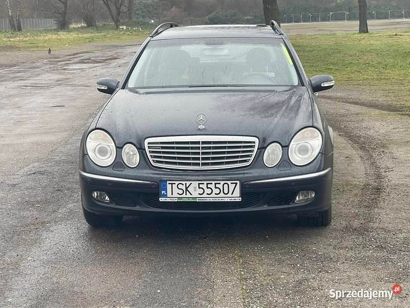 Granatowy Używany 2003 Mercedes E320 Elegance Kombi | 9500 zł - Obraz 1/4