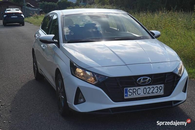 Biały Używany 2020 Hyundai i20 Classic Hatchback | 41 999 zł (Uczciwa cena) - Obraz 1/4