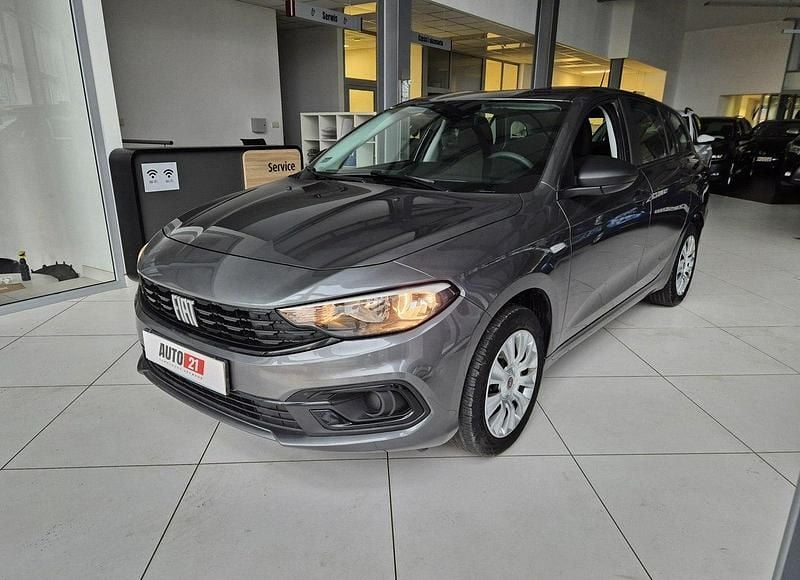 Szary (metalik) Używany 2022 Fiat Tipo Kombi | 45 900 zł (Uczciwa cena) - Obraz 1/4