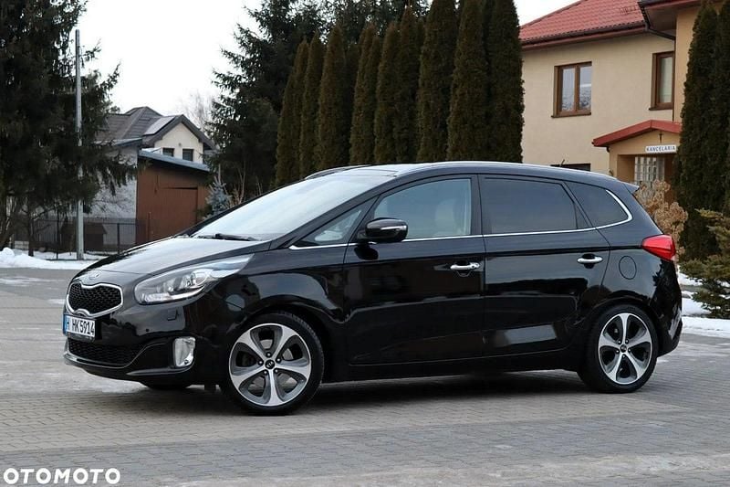 Używany Kia Carens 136 KM (100 kW) 2015 Czarny Minivan