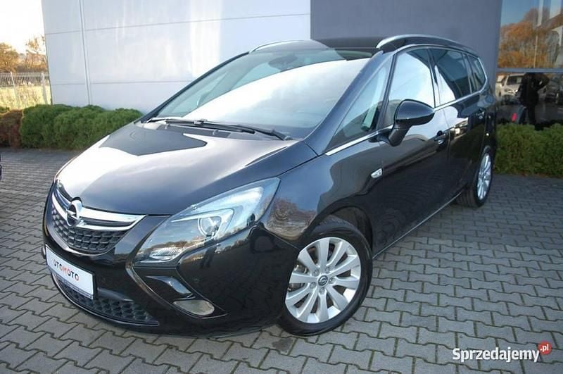 Czarny Używany 2014 Opel Zafira Sedan/Limuzyna | 28 900 zł (Uczciwa cena) - Obraz 1/4