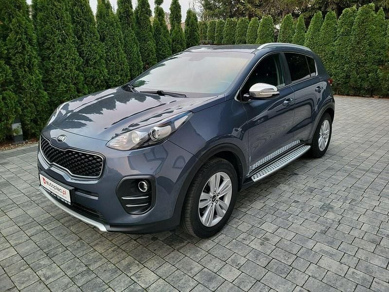 Używany Kia Sportage 132 KM (97 kW) 2018 Niebieski ciemny (metalik) SUV
