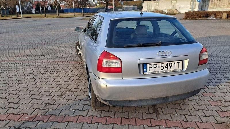 Używany Audi A3 2002 Srebrny Hatchback