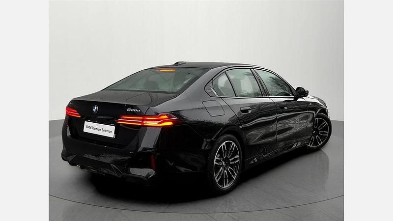 Używany BMW 520 Comfort Edition 197 KM (144 kW) 2025 Czarny carbon m metalizowany Sedan/Limuzyna