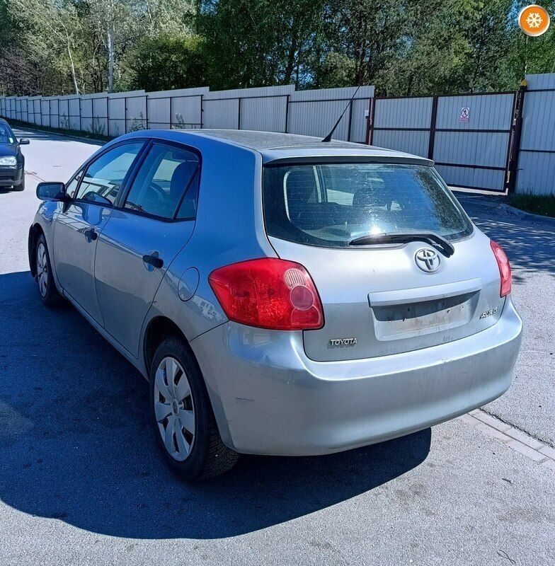 Srebrny Używany 2009 Toyota Auris Luna Hatchback | 7500 zł - Obraz 1/4