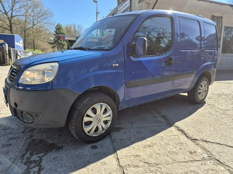 Niebieski Używany 2006 Fiat Doblò Minivan | 7000 zł - Obraz 1/4