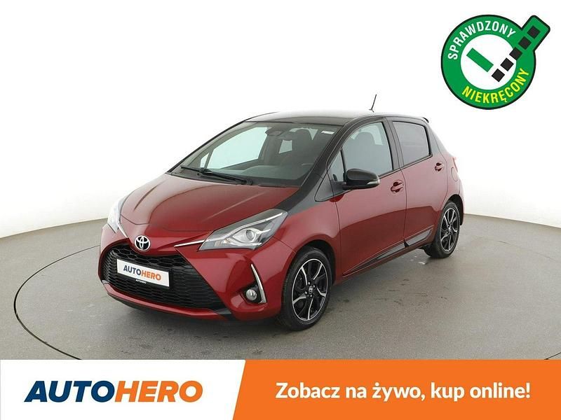 Czerwony Używany 2018 Toyota Yaris Hatchback | 48 900 zł (Uczciwa cena) - Obraz 1/3