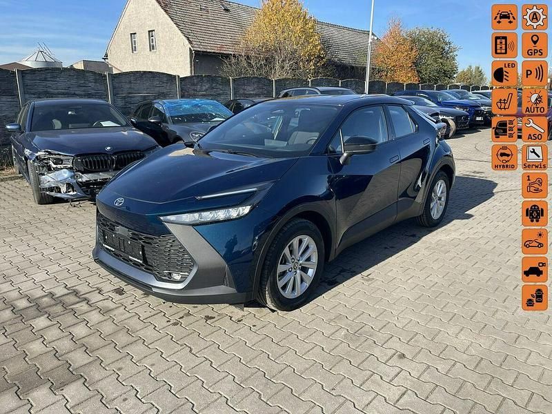 Niebieski Używany 2025 Toyota C-HR SUV | 109 900 zł - Obraz 1/4