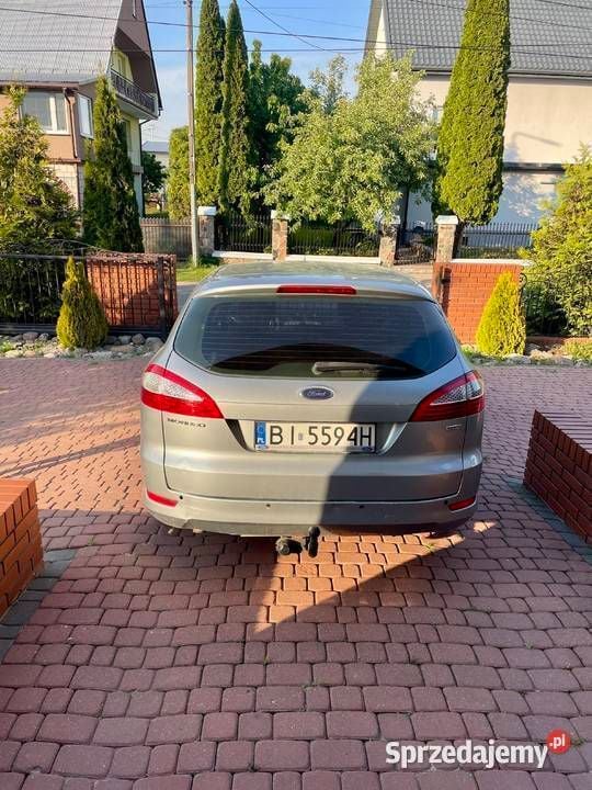 Używany Ford Mondeo 2009 Srebrny Kombi