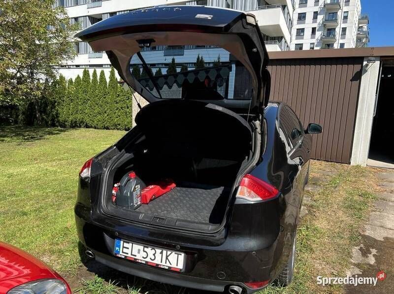 Używany Renault Laguna III 2010 Czarny Sedan/Limuzyna