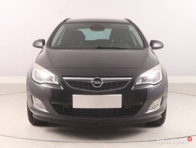 Czarny Używany 2011 Opel Astra Kombi | 11 999 zł (Uczciwa cena) - Obraz 1/4