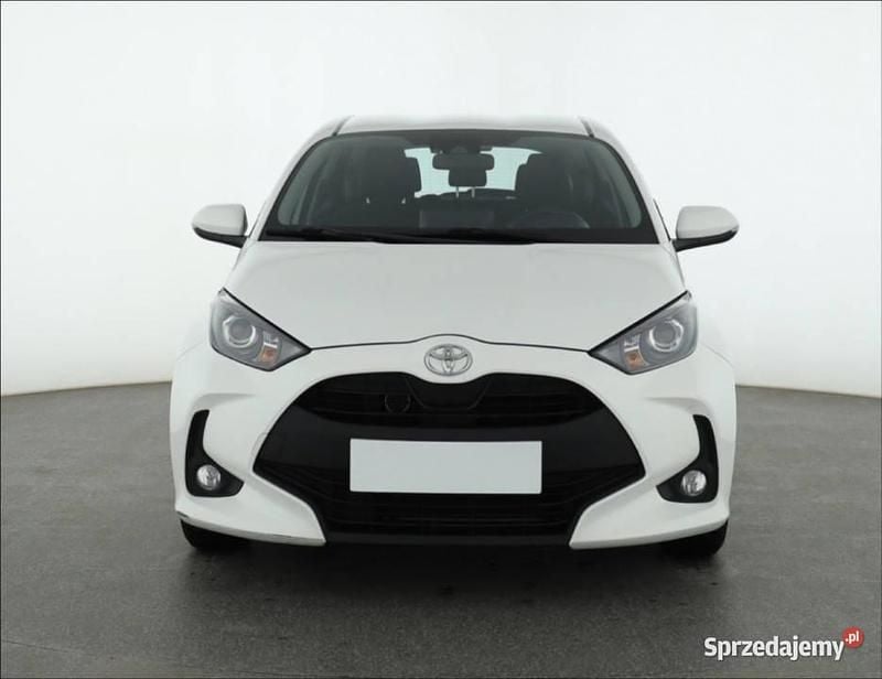Używany Toyota Yaris 2022 Biały Hatchback