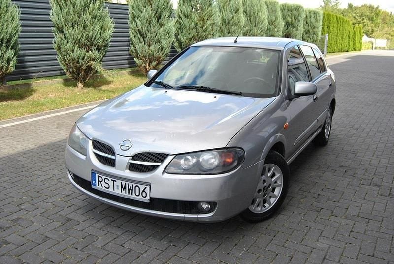 Srebrny Używany 2005 Nissan Almera Hatchback | 4200 zł - Obraz 1/4