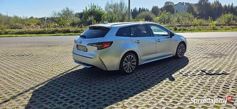 Używany Toyota Corolla Comfort 184 KM (135 kW) 2019 Kombi