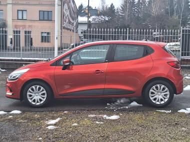 Czerwony Używany 2019 Renault Clio V Hatchback | 33 900 zł (Uczciwa cena) - Obraz 1/4