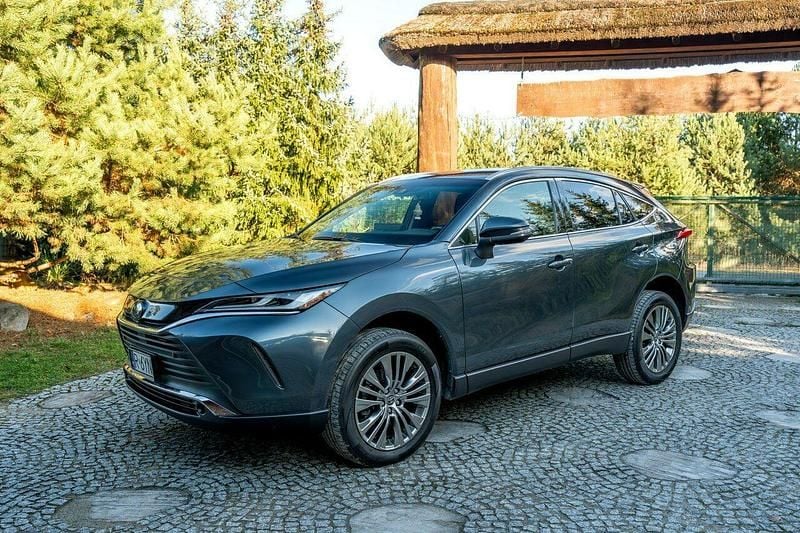 Używany Toyota Venza XLE 219 KM (161 kW) 2022 Szary (metalik) SUV