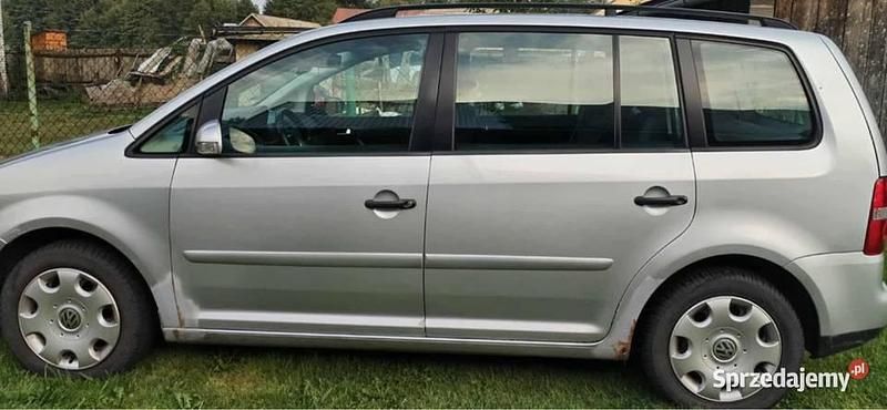 Używany VW Touran 2005 Srebrny Minivan