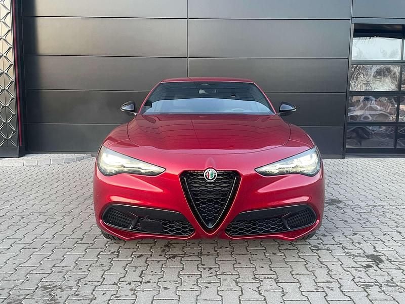 Lakier specjalny czerwony etna red Nowe 2025 Alfa Romeo Stelvio SUV | 254 202 zł - Obraz 1/4