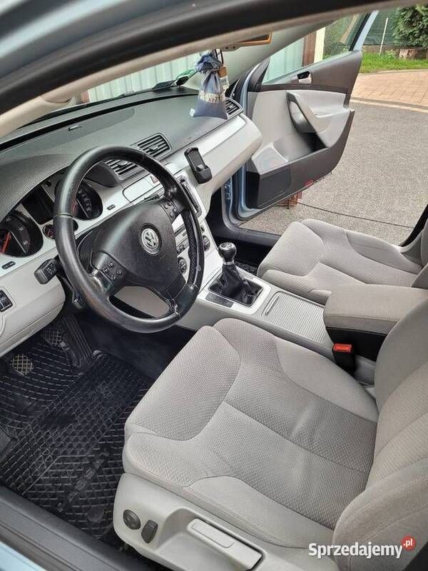 Używany VW Passat 2008 Niebieski Sedan/Limuzyna