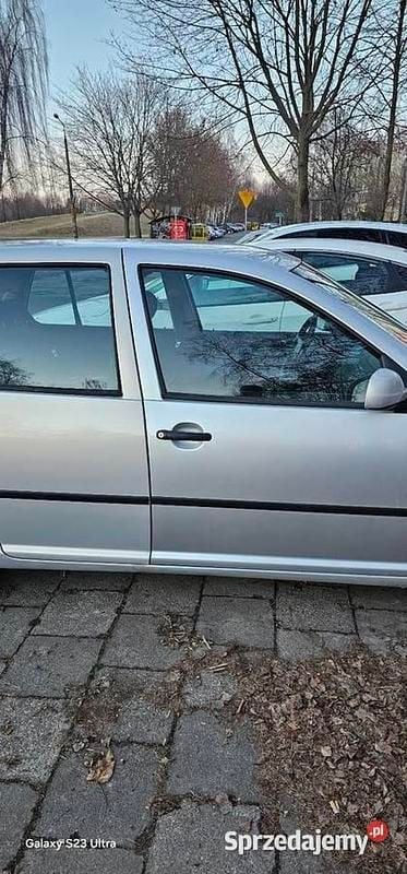 Używany VW Golf IV 1998 Srebrny Hatchback