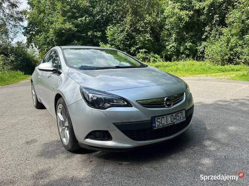 Używany Opel Astra GTC 2011 Srebrny Coupe