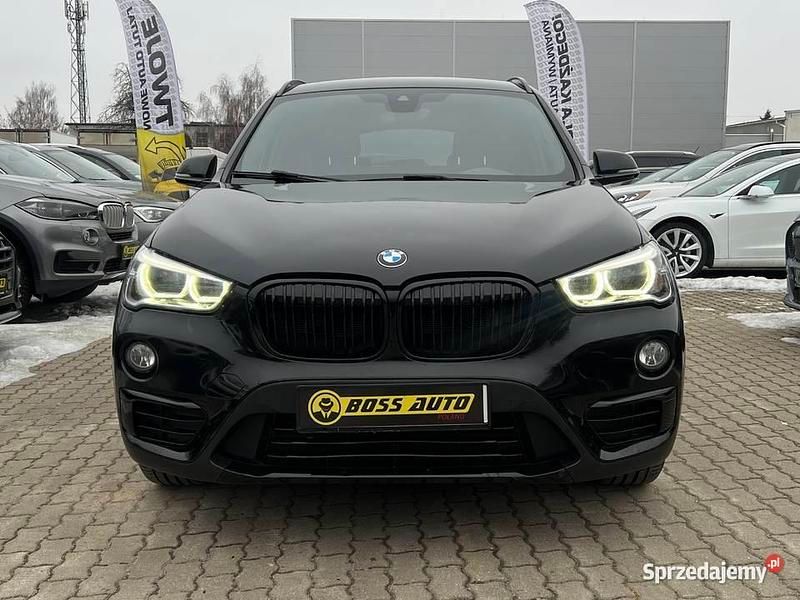 Używany BMW X1 136 KM (100 kW) 2016 Czarny SUV