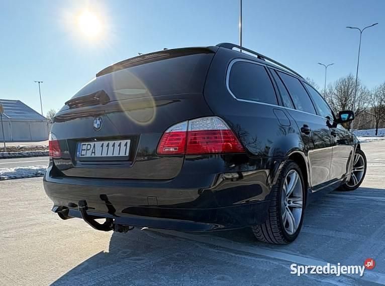 Używany BMW 520 2008 Czarny Kombi
