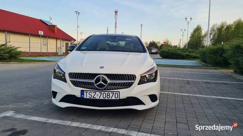 Używany 2014 Mercedes CLA250 Sedan/Limuzyna | 71 900 zł - Obraz 1/4