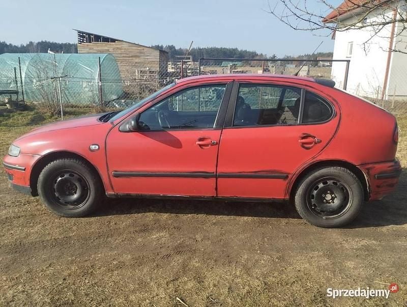 Używany Seat Leon 2002 Srebrny Hatchback