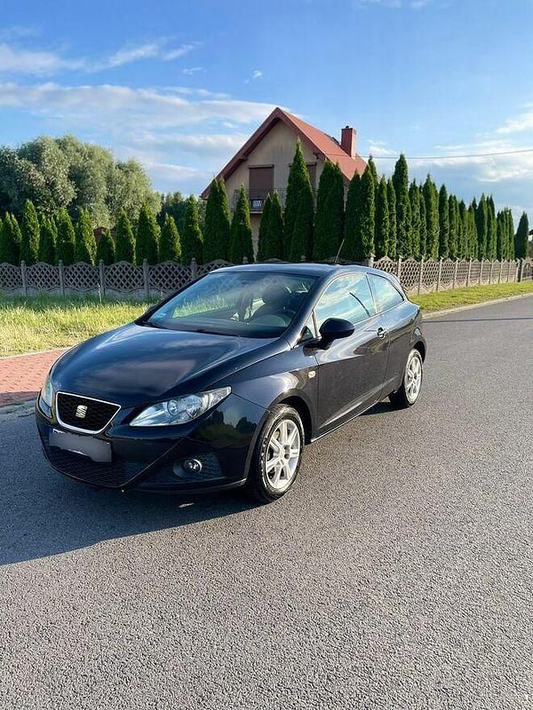 Czarny Używany 2010 Seat Ibiza Hatchback | 15 900 zł (Uczciwa cena) - Obraz 1/4