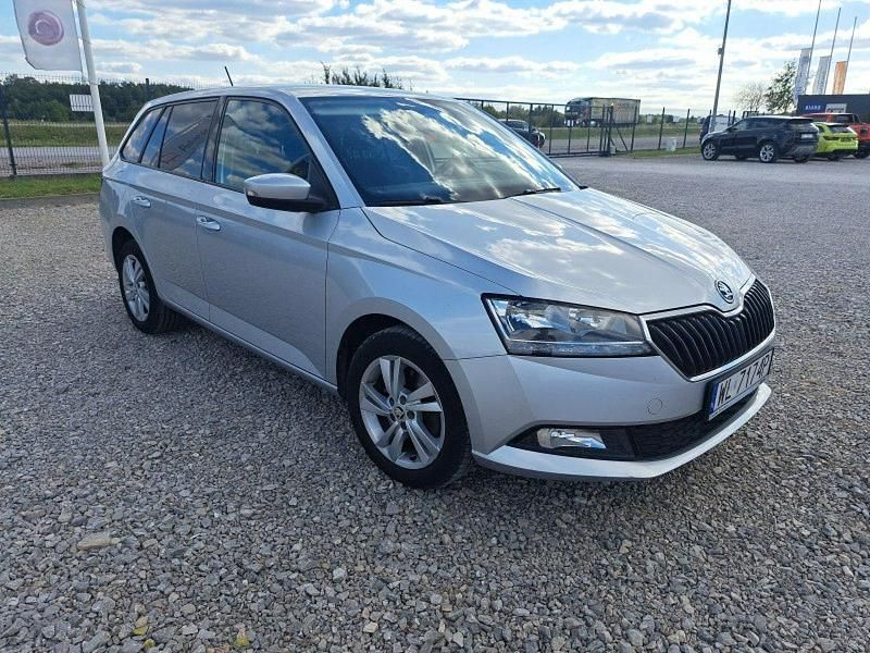 Srebrny Używany 2020 Skoda Fabia Kombi | 17 598 zł (Super Cena) - Obraz 1/4