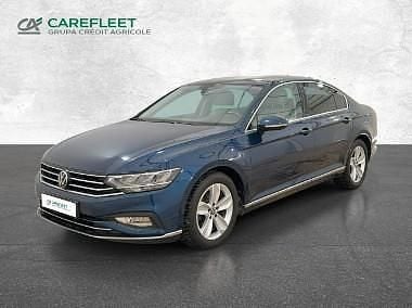 Używany VW Passat Elegance 150 KM (110 kW) 2020 Niebieski (metalik) Sedan/Limuzyna