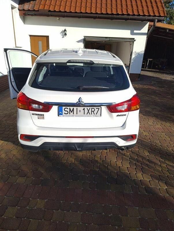Używany Mitsubishi ASX 117 KM (86 kW) 2018 Biały SUV